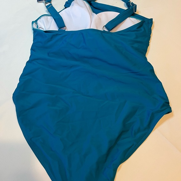 Green 1 piece swimsuit. Size large. #41p - Picture 3 of 5